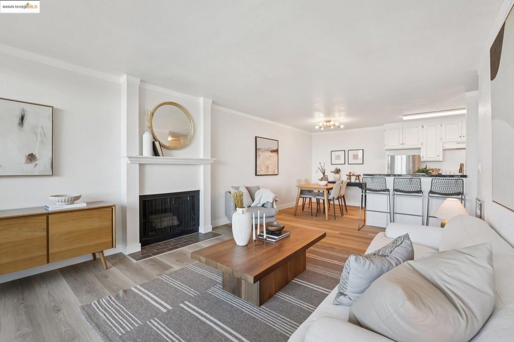 ROCKRIDGE - Residential