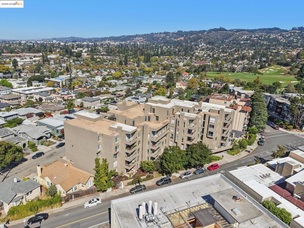 ROCKRIDGE - Residential