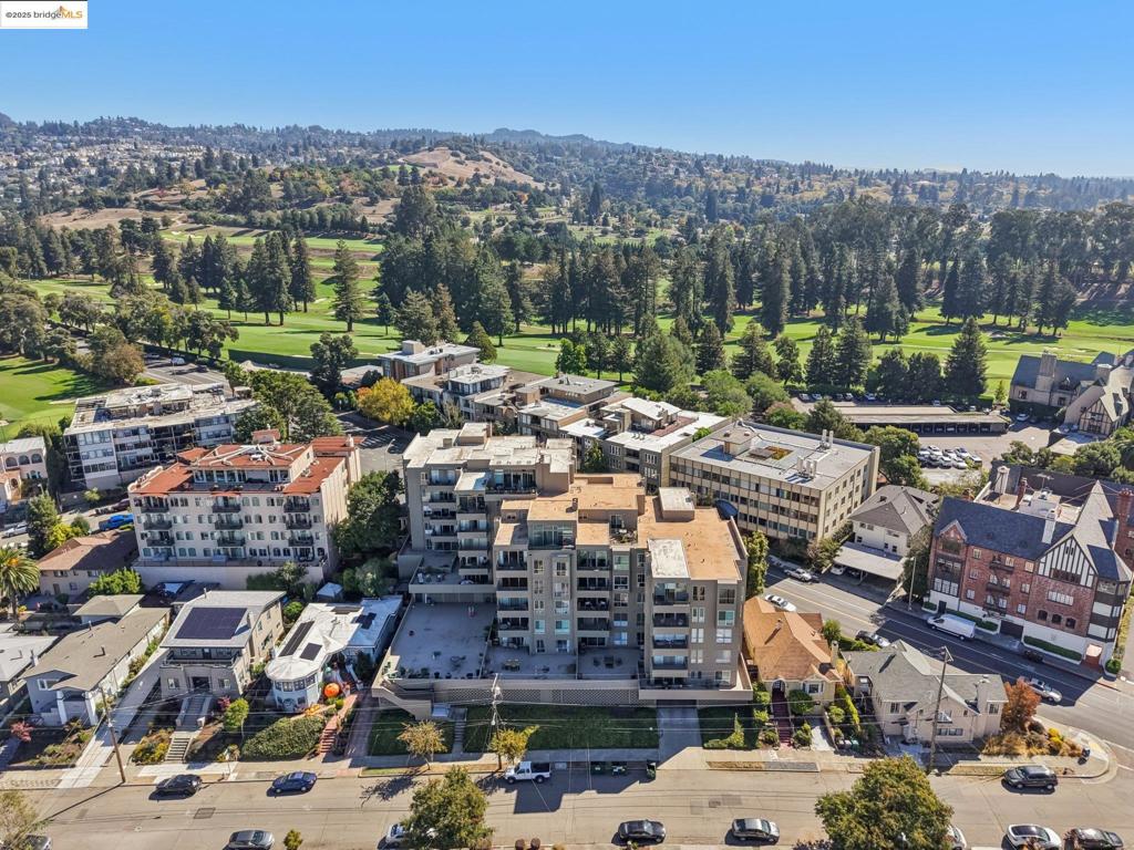ROCKRIDGE - Residential