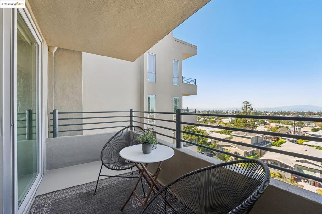ROCKRIDGE - Residential