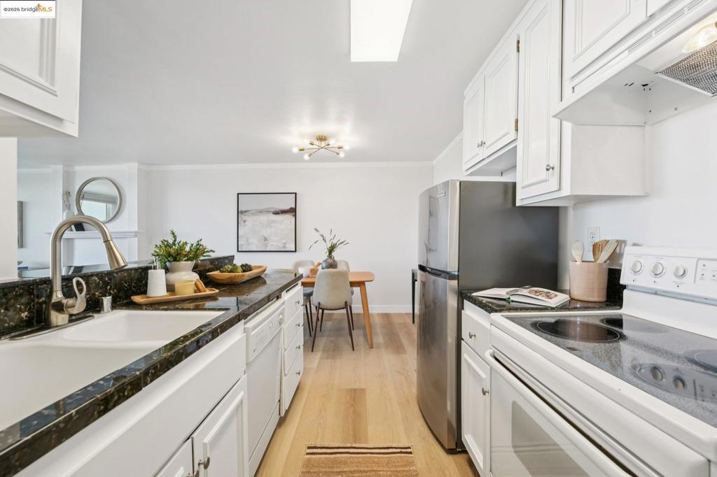ROCKRIDGE - Residential