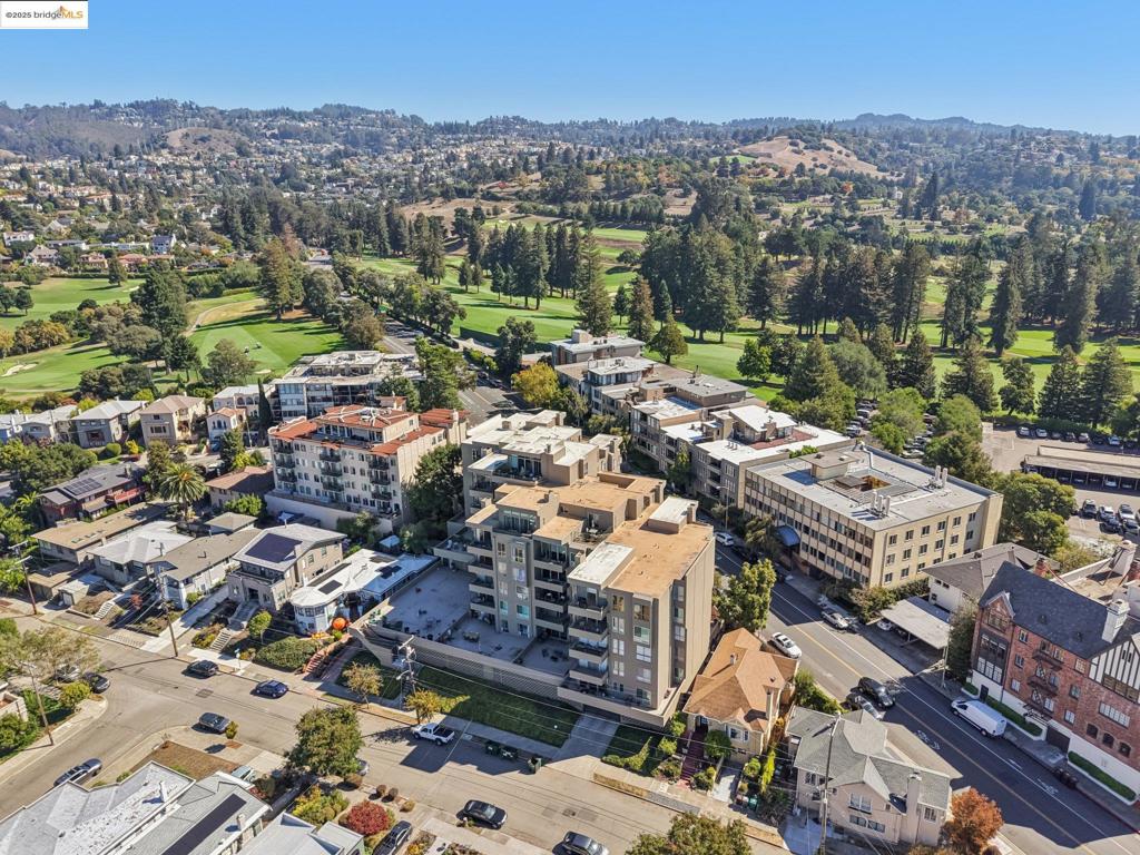 ROCKRIDGE - Residential