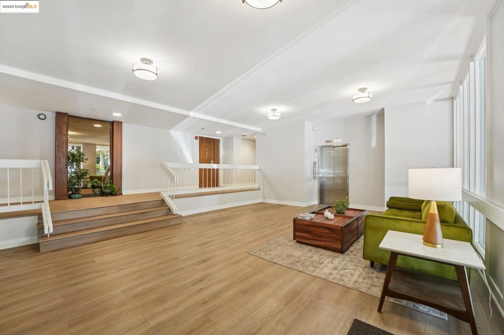ROCKRIDGE - Residential