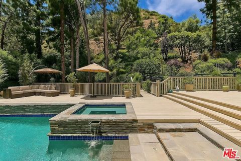 Photo of 3479 Mandeville Canyon Road, Los Angeles, CA 90049 (MLS # 25596983)