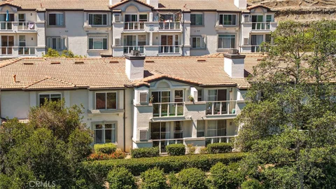 MLS: OC26207253