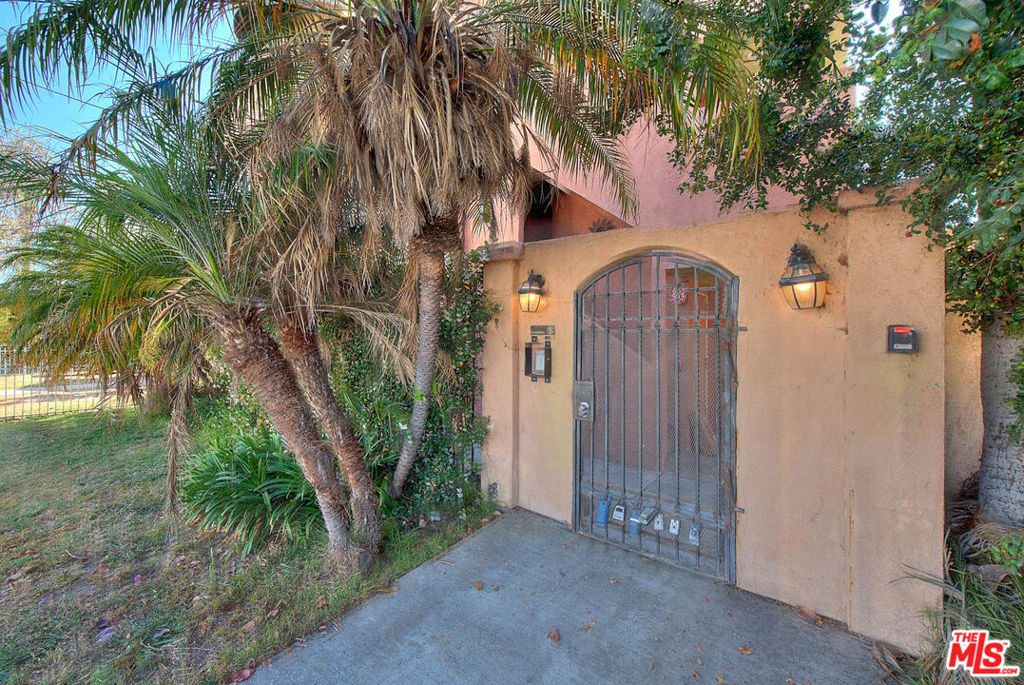 1485 Obispo Avenue 6