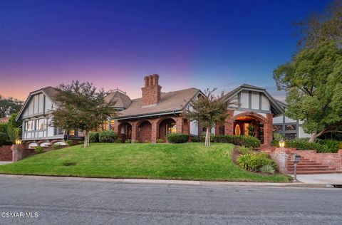 Photo of 4445 Golf Course Drive, Westlake Village, CA 91362 (MLS # 226002601)