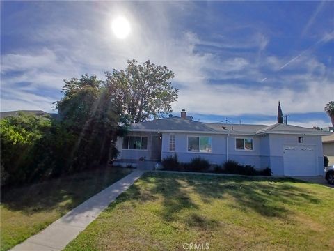 2125 Sacramento Street Bakersfield CA 93305