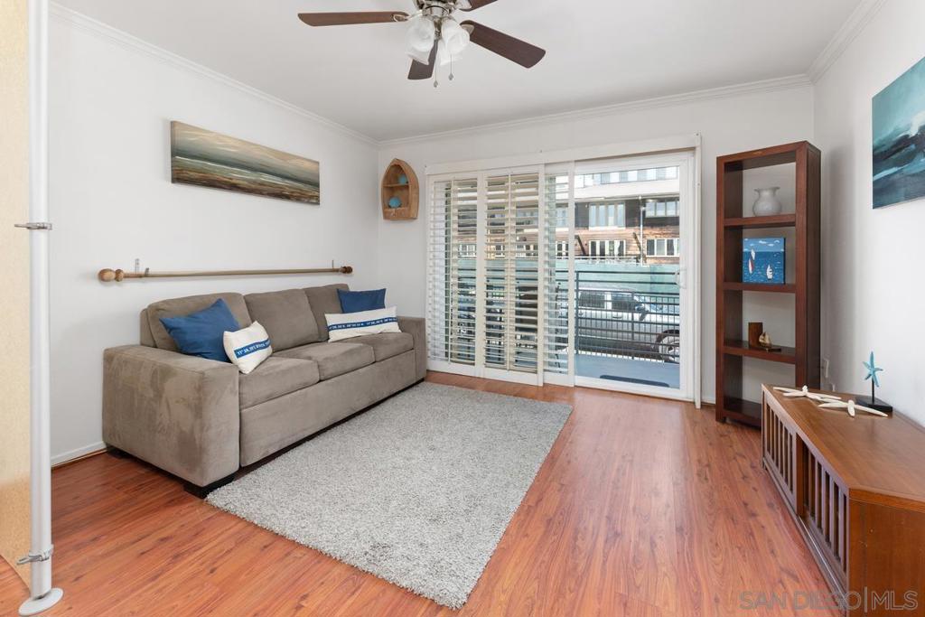 1021 Scott 112