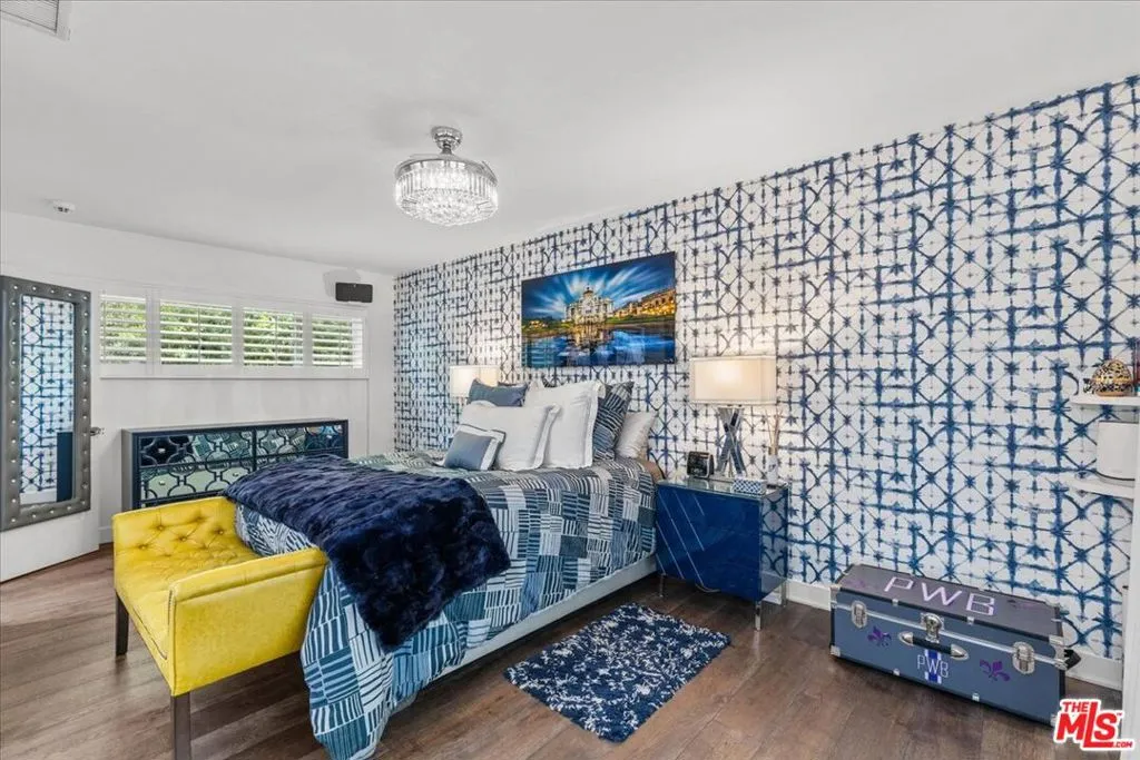 North Hollywood, California 91602, United States, 4 Bedrooms Bedrooms, ,3 BathroomsBathrooms,Residential,Active,2943