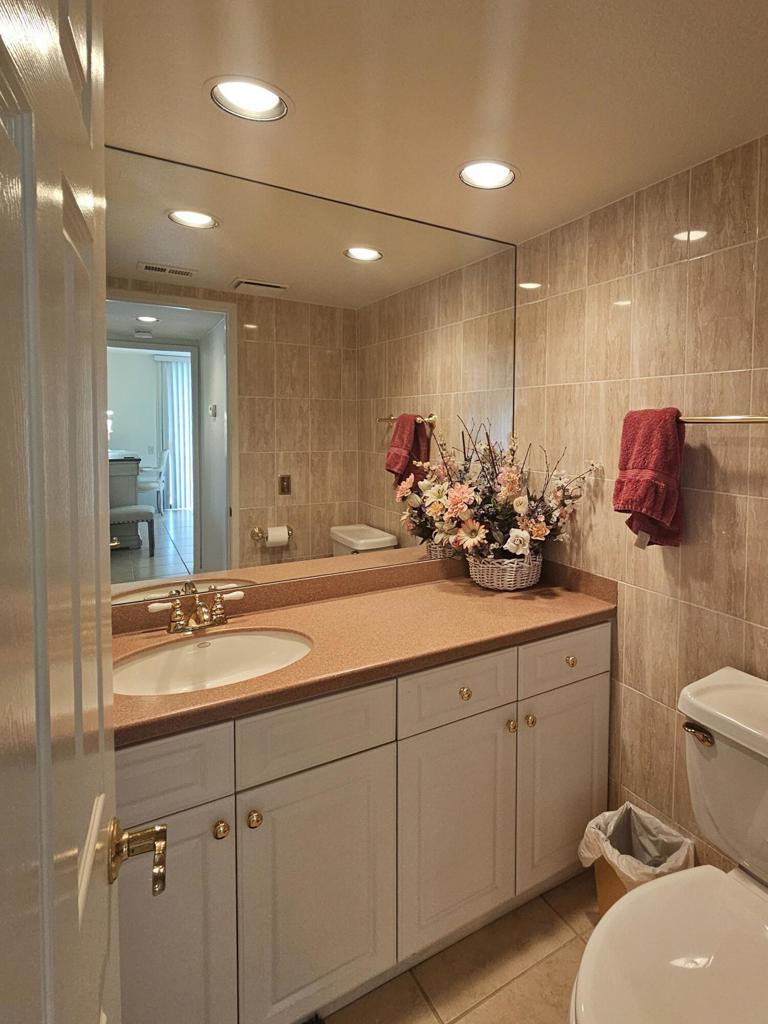Sunrise C.C. - Residential Lease