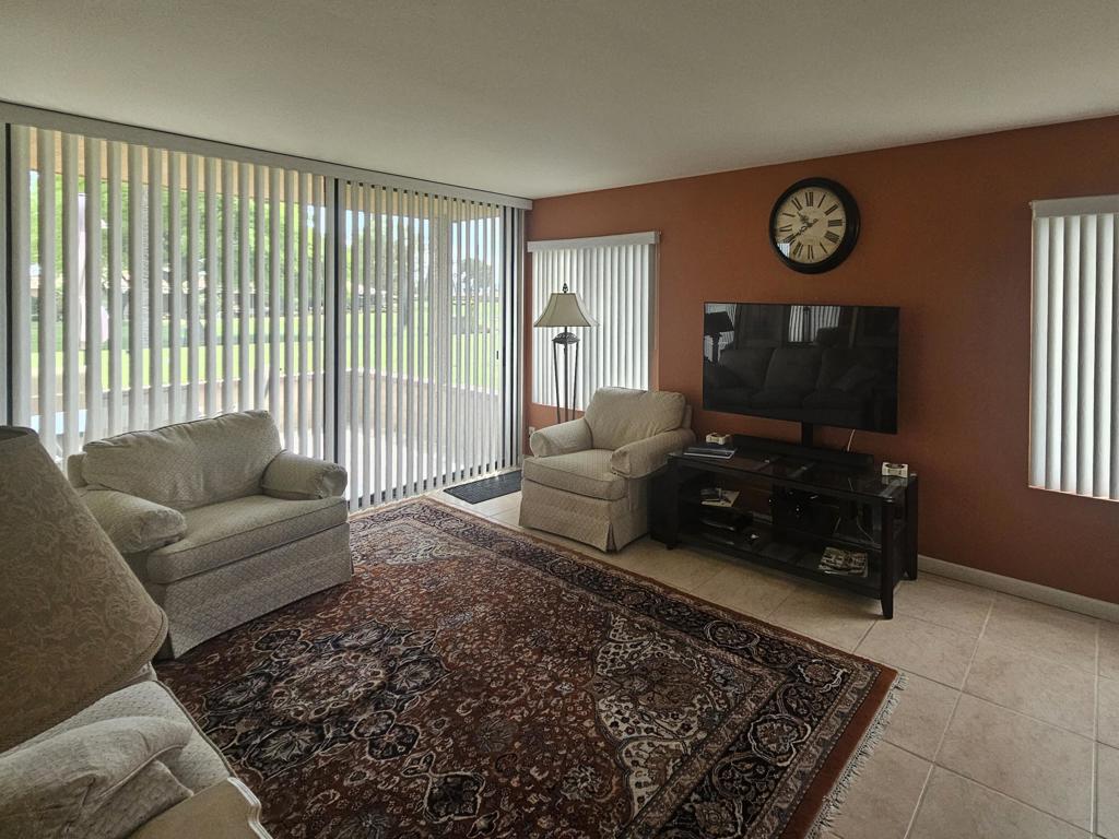 Sunrise C.C. - Residential Lease
