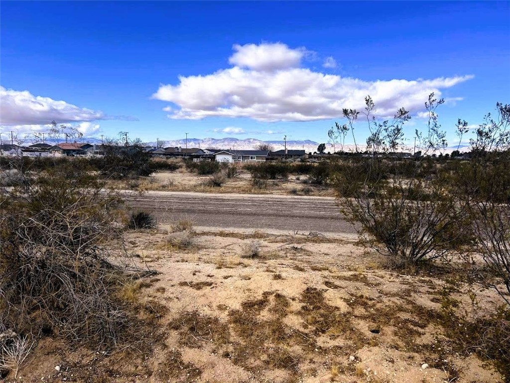 Creative Financing Available.
This is a rare lot with water, and power available to the property. Most homes in California City are on septic systems. You can see the neat homes in this desirable neighborhood around this property as well from the pictures.
Utility Information: Water: California City Water Lines In Road Per Map (Buyer To Verify) Wastewater: Would Be Septic (Buyer To Verify) Power: Southern California Edison Lines Run At Rear of Property To Connect To (Buyer To Verify)