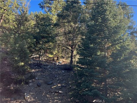 Photo of 15028 Chestnut Ct, Pine Mountain Club, CA 93222 (MLS # SR25238070) Photo of 15028 Chestnut Ct, Pine Mountain Club, CA 93222 (MLS # SR25238070)