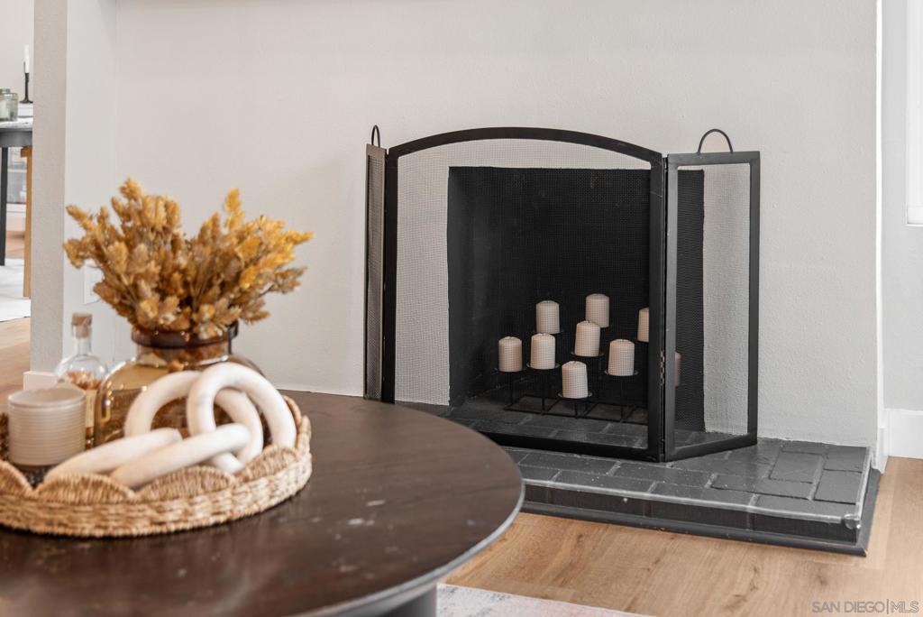 Del Cerro - Residential