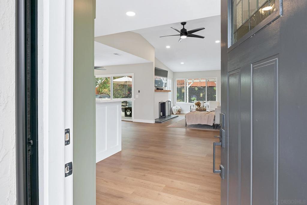 Del Cerro - Residential