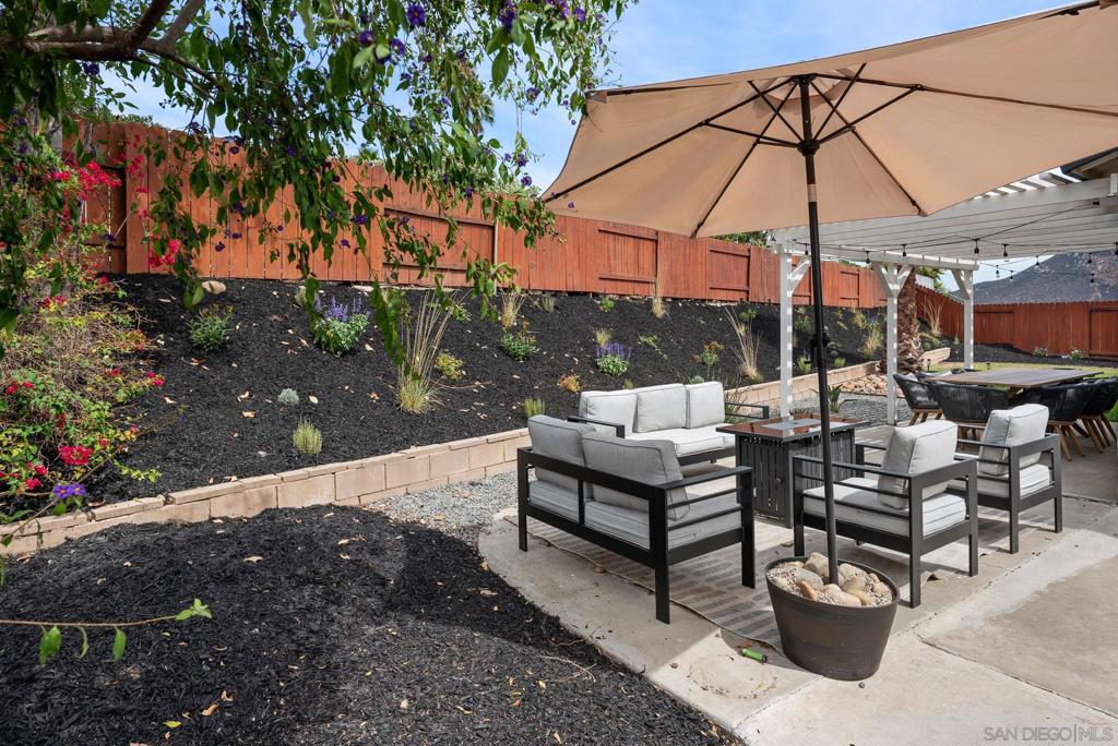 Del Cerro - Residential