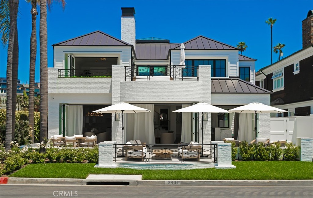2401 Bayshore Drive