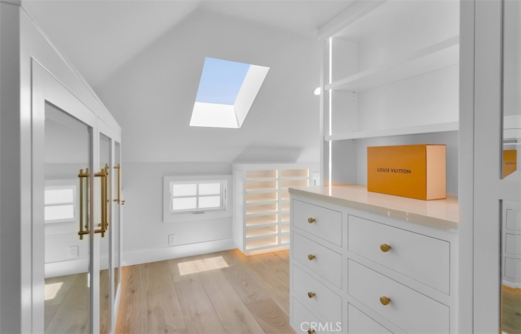 Bayshores (BSHR) - Residential