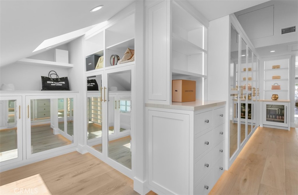 Bayshores (BSHR) - Residential