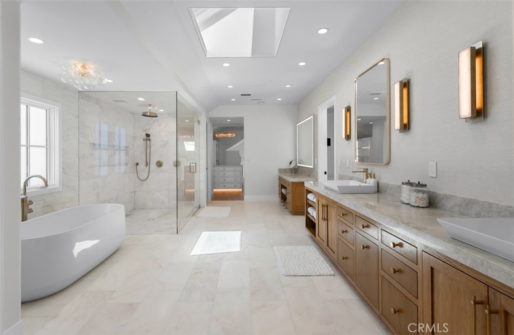 Bayshores (BSHR) - Residential