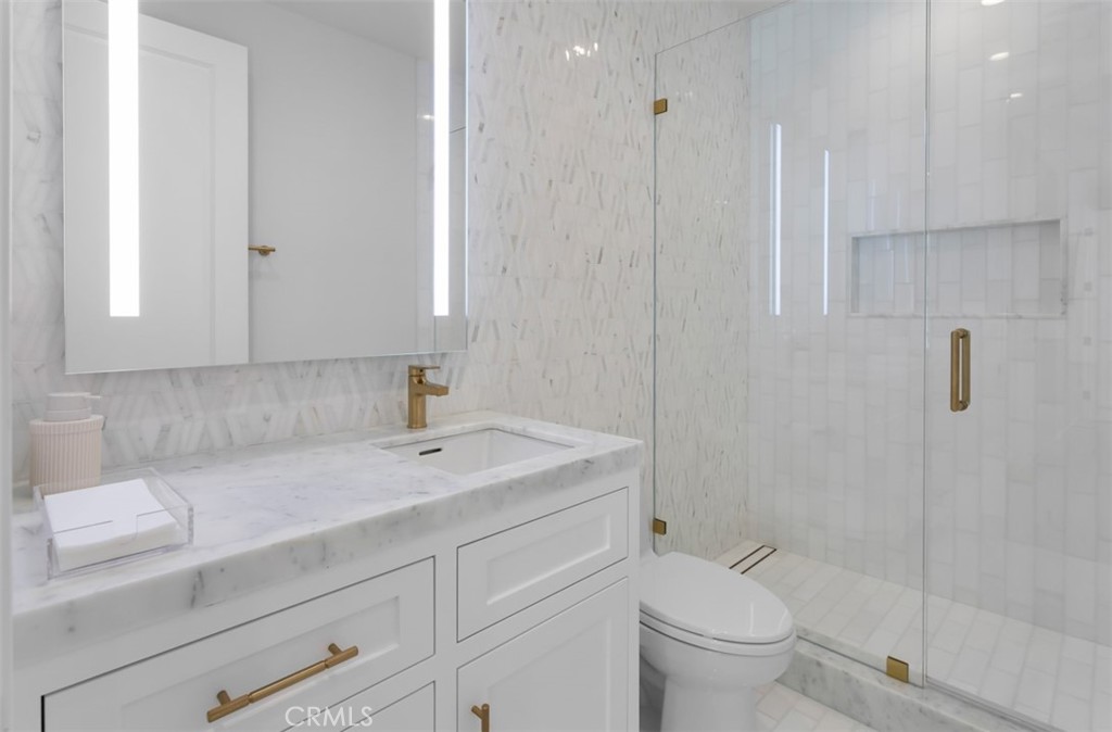 Bayshores (BSHR) - Residential