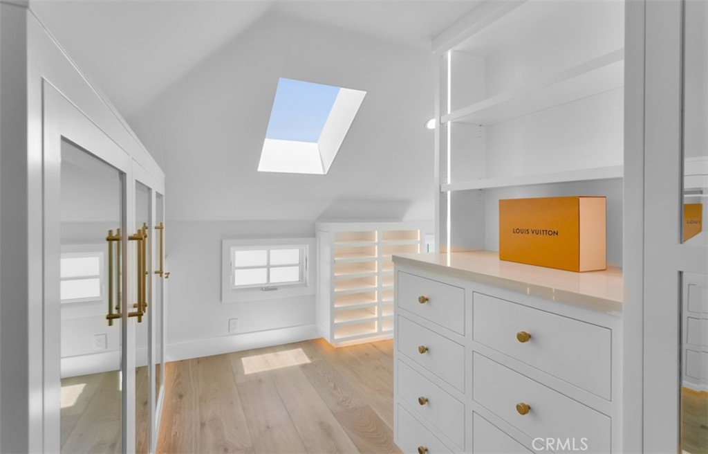 Bayshores (BSHR) - Residential