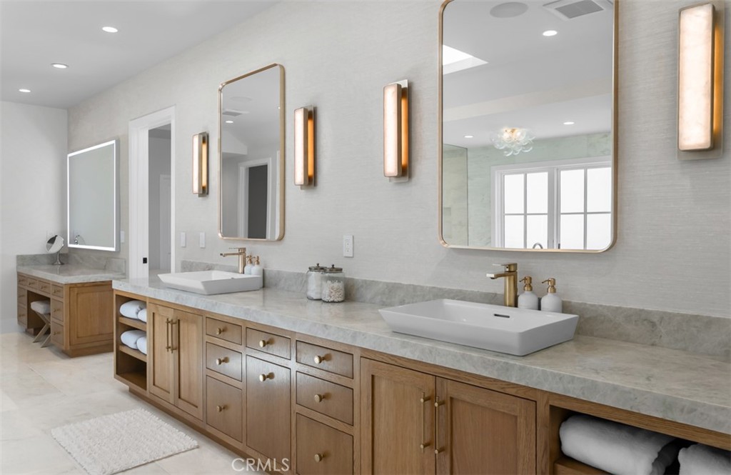 Bayshores (BSHR) - Residential