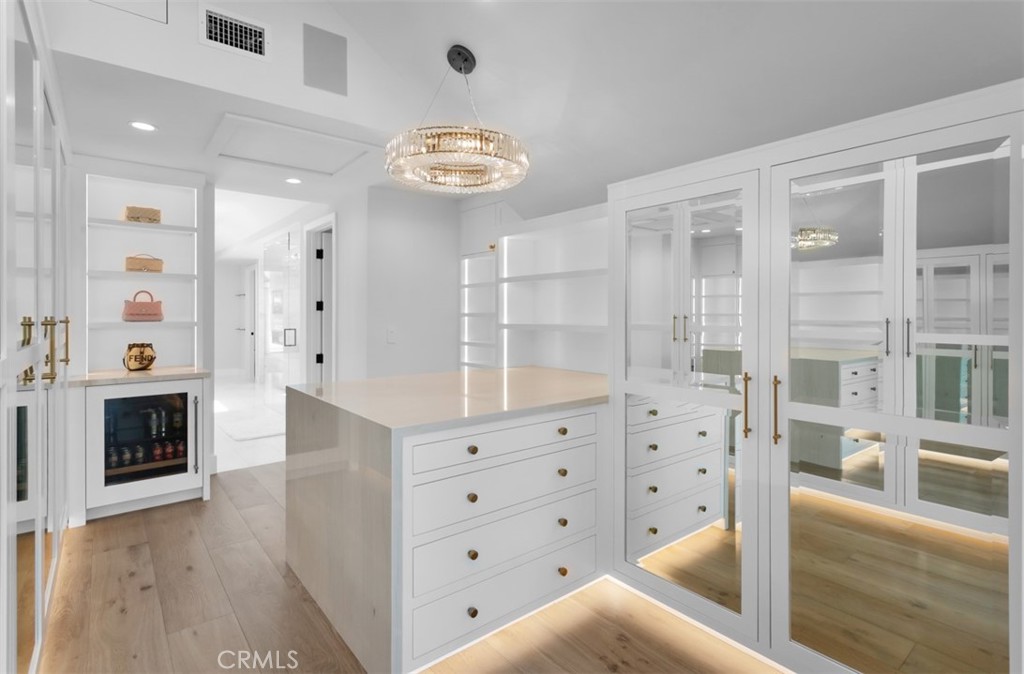 Bayshores (BSHR) - Residential