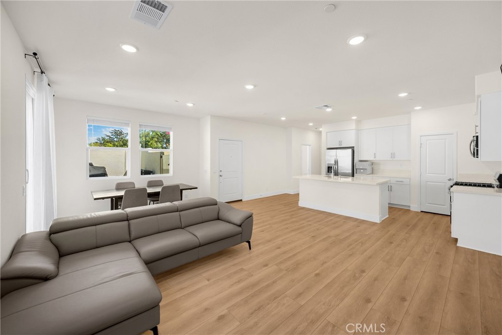 Vista Walk - Residential