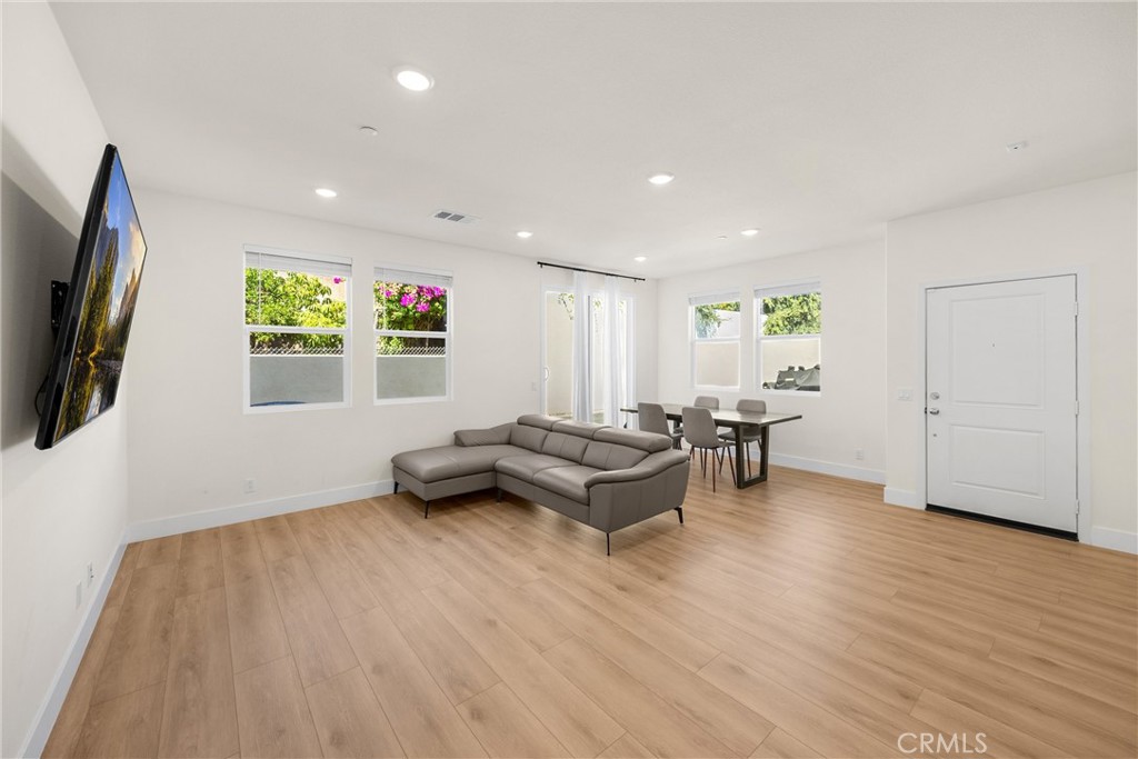 Vista Walk - Residential