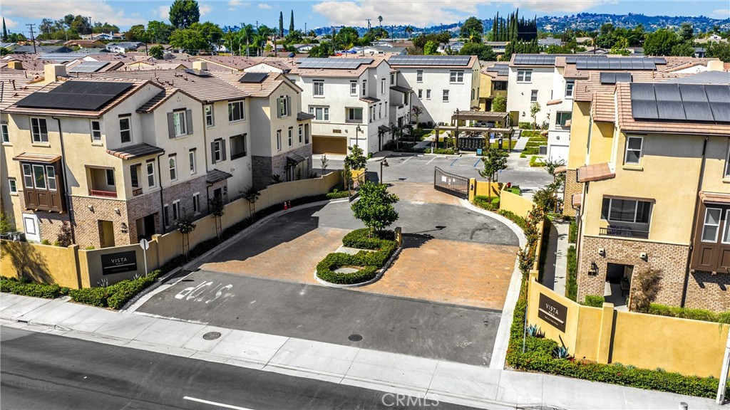 Vista Walk - Residential