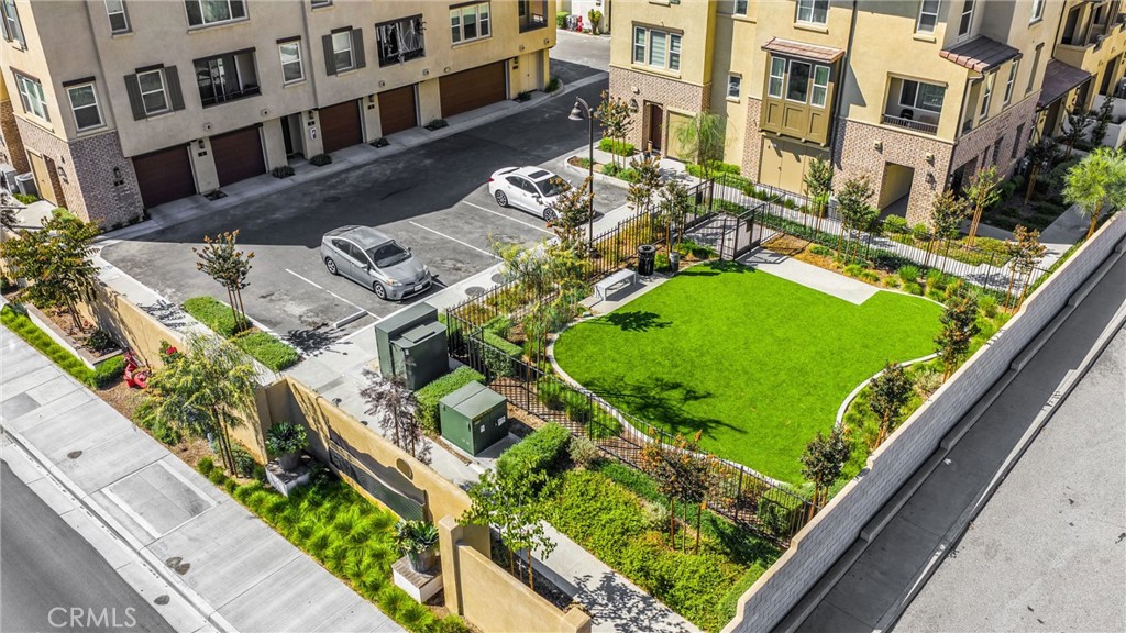 Vista Walk - Residential