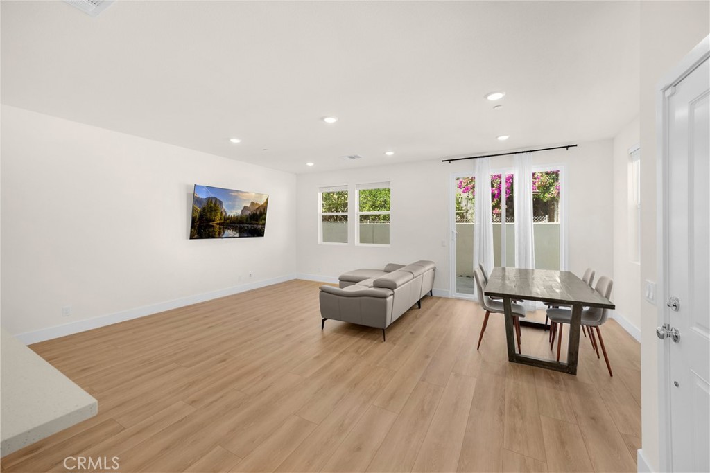 Vista Walk - Residential