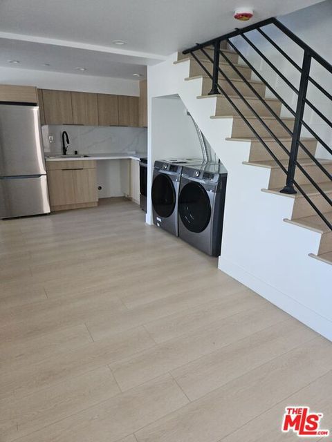 Photo of 603 W 46th Street #1/4, Los Angeles, CA 90037 (MLS # 26704433)