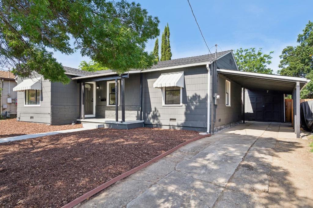 1932 Chestnut Avenue
