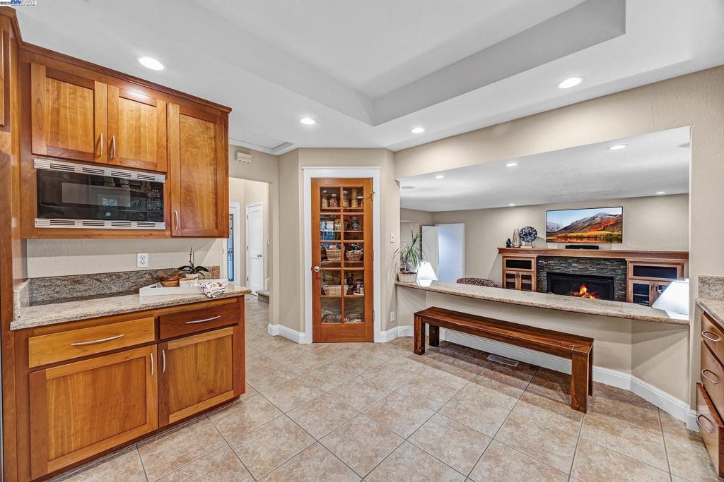 PLEASANT MEADOWS - Residential