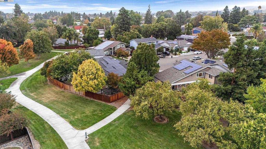 PLEASANT MEADOWS - Residential