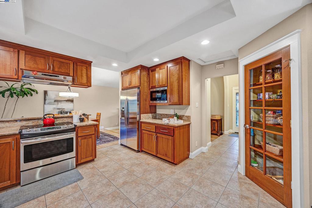 PLEASANT MEADOWS - Residential