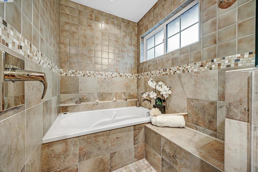 PLEASANT MEADOWS - Residential