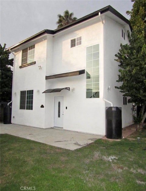 Photo of 16023 Wyandotte Street, Lake Balboa, CA 91406 (MLS # SR26159922)