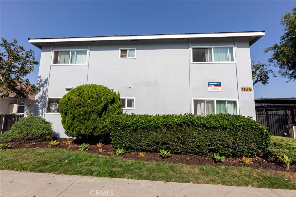 1134 Raymond