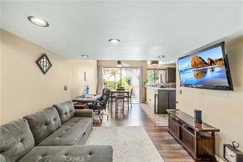 10580 N Lakeside Drive N Garden Grove CA 92840