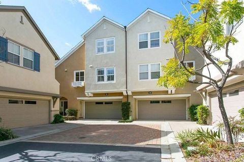 Photo of 33 Visalia, Irvine, CA 92602 (MLS # RS26095600)