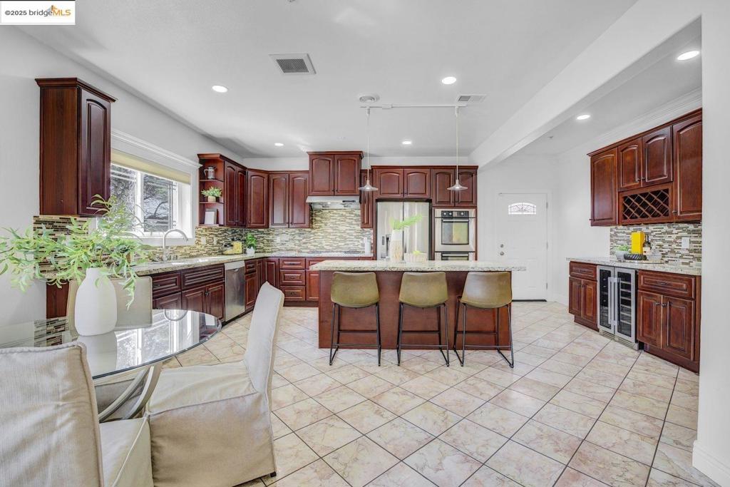 CRESTMONT - Residential