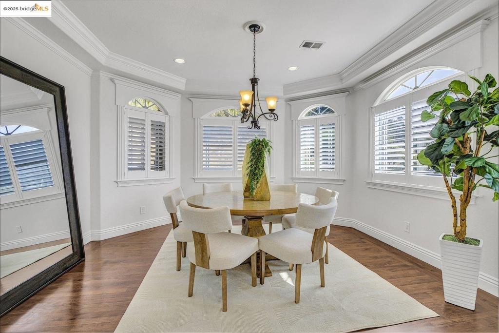 CRESTMONT - Residential