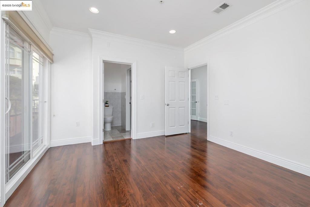CRESTMONT - Residential