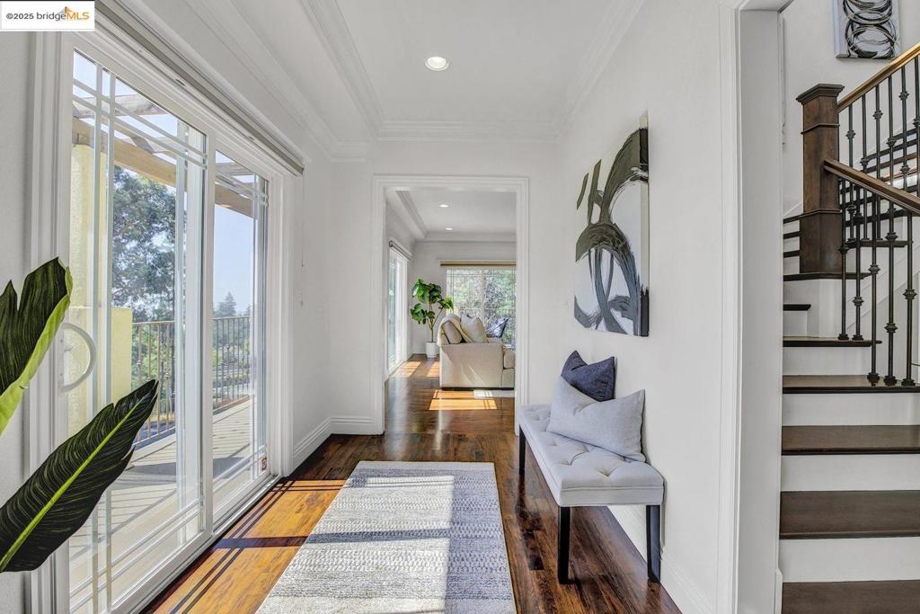 CRESTMONT - Residential