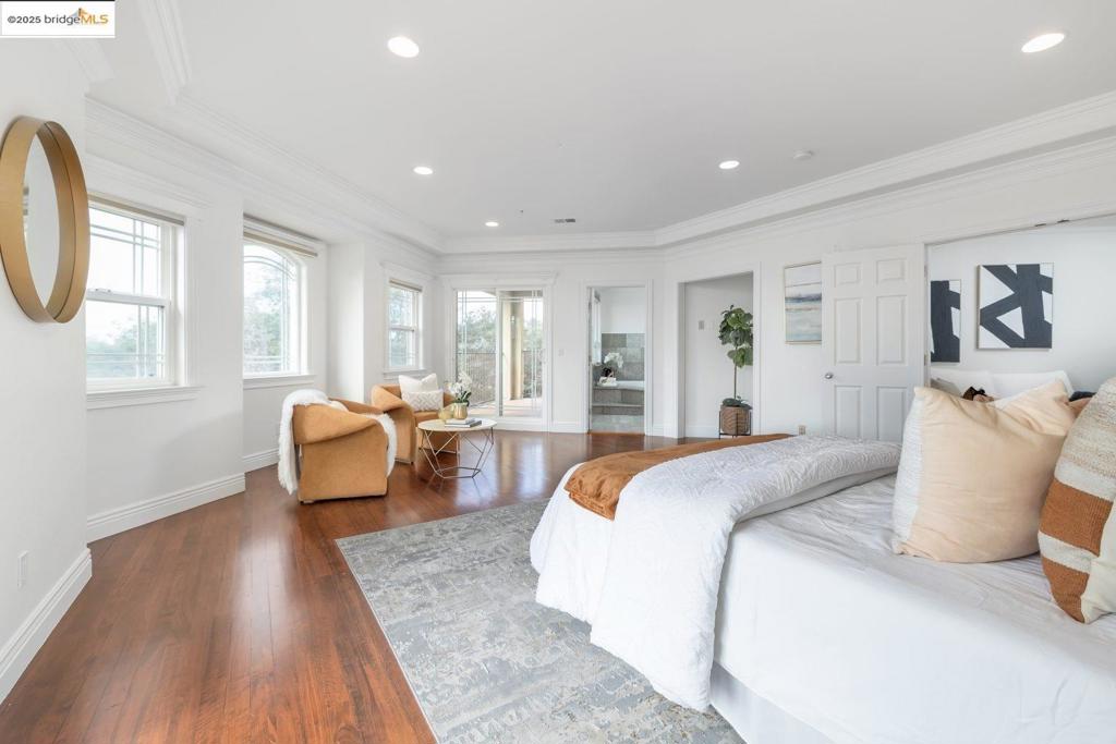 CRESTMONT - Residential