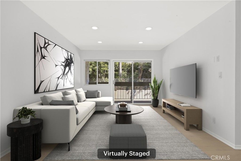 Photo of 4900 Overland Avenue #178, Culver City, CA 90230 (MLS # SB26037225)